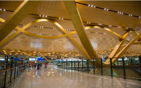 乌鲁木齐空运昆明机场